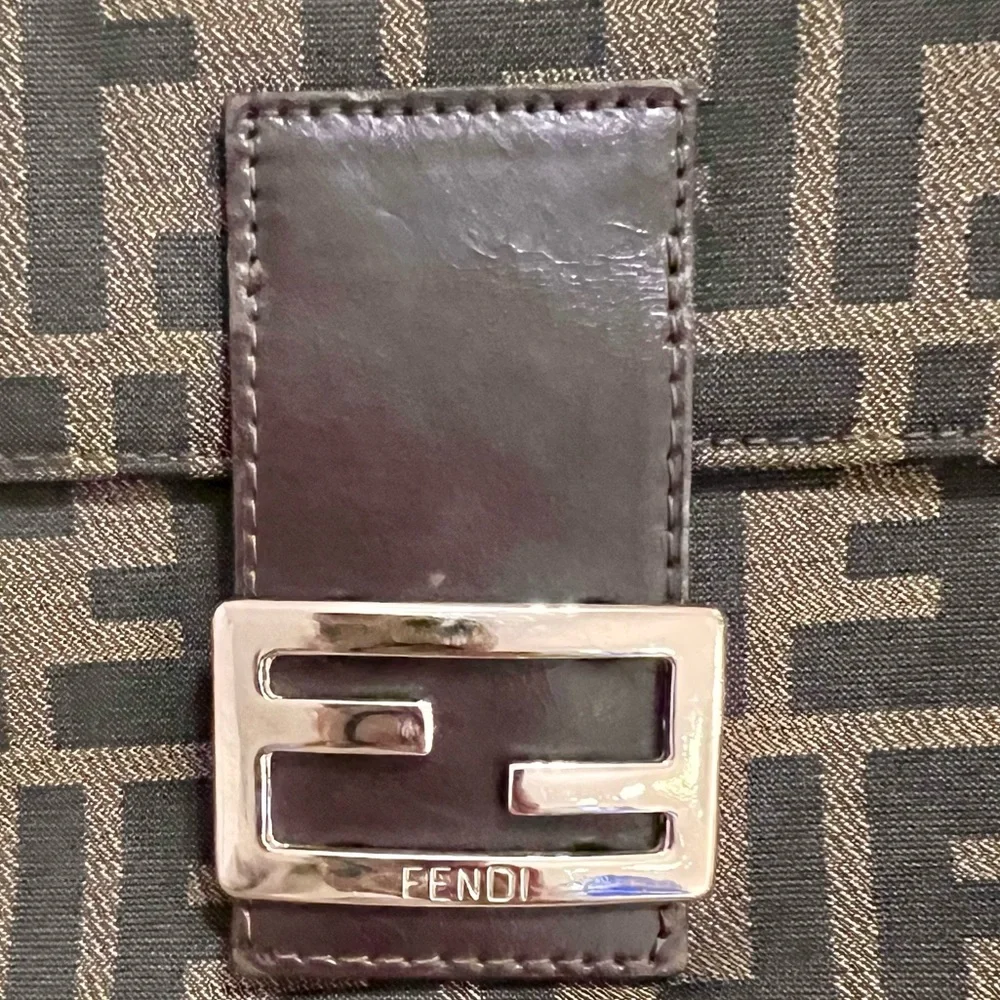 FENDI Zucca Baguette - Picture 3 of 6